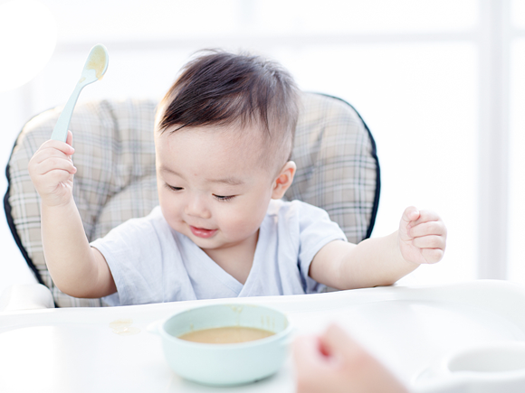 宝宝辅食初期如何补铁?方法都在这里了!