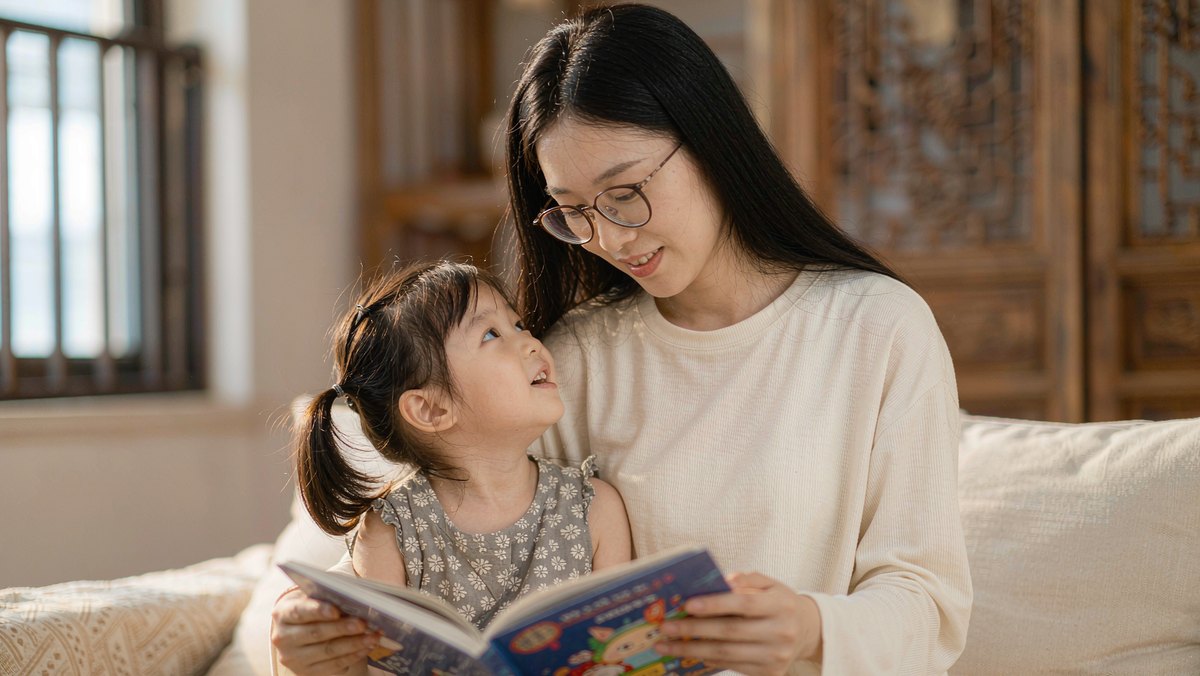 母女温馨共读猜想结局